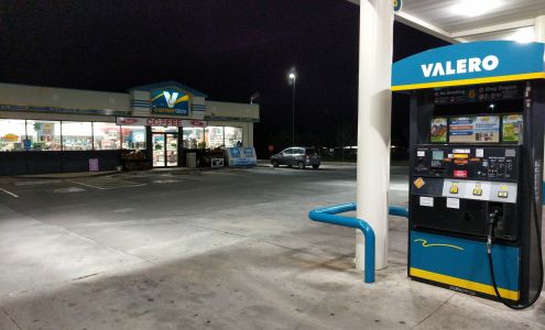 Valero Corner Store