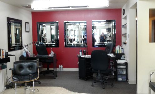 Maneline Hair & Nail Design