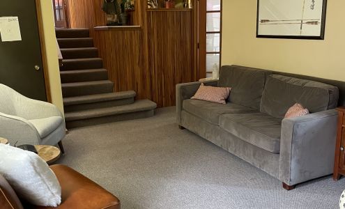 Jade Mountain Health Acupuncture Clinic