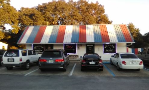 White's Barber & Style Shop