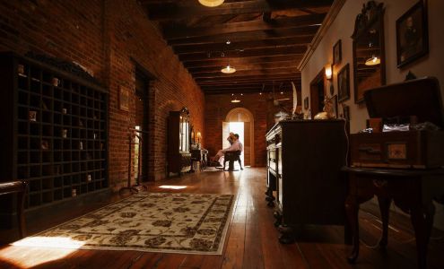 Old School Barber Shoppe