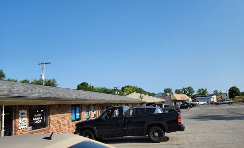 Mike’s Barber Shop 504 N Meridian St, Greenwood Indiana 46143