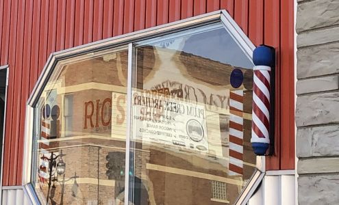 Ric's Barber Shop 147 1st Ave E, Dyersville Iowa 52040