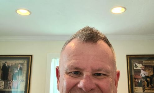 Louie's Hair Cuts
