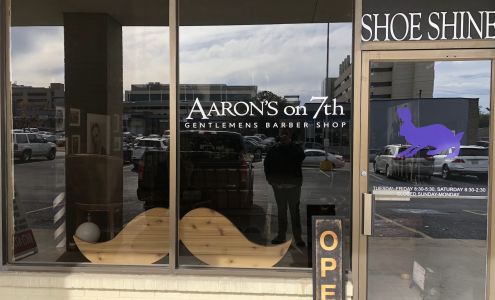 Aaron's on 7th•Gentlemens Barber Shop