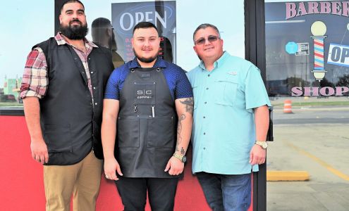 Roland & Johnny's Barber Shop