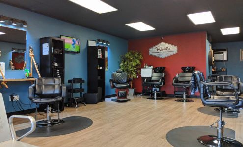 Redd's Men's Cuts 14030 Main St NE, Duvall Washington 98019