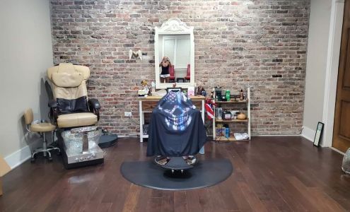 Sirs' Grooming Room