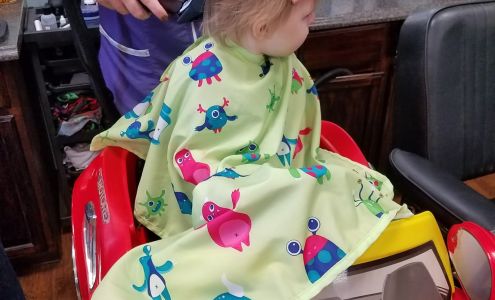 Mona Lisa's Barbershop