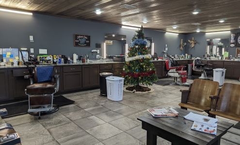 Cutshaw's Classic Barber Shop 120 S Collins St, Tullahoma Tennessee 37388