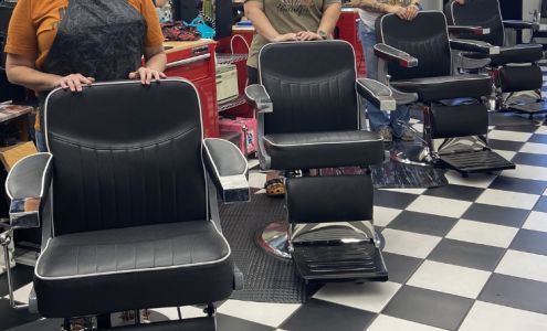 Roy's Barber & Style Shop 136 Industrial Ave, Azle Texas 76020