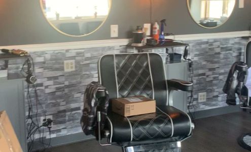 Hubertus Barbershop 2931 Hubertus Rd, Hubertus Wisconsin 53033