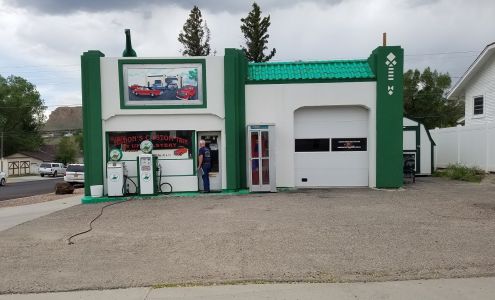 Dick Francoms Barbershop