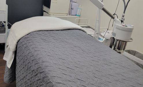 Waxed Skincare & Beauty Lounge