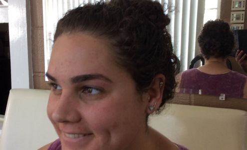 Eyebrow & facial Threading (only for women)