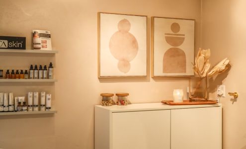 La Di Da Sugaring & Skincare