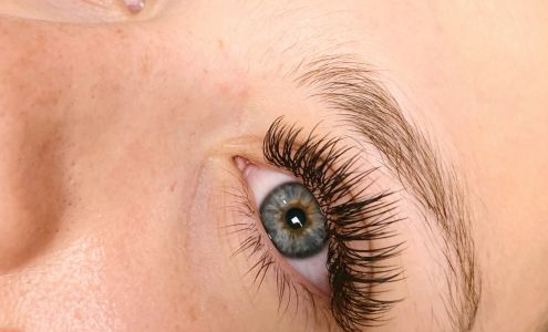 Flutter and Honey inside Flirt Urban Salon