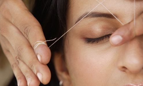 Perfect ibrow Threading