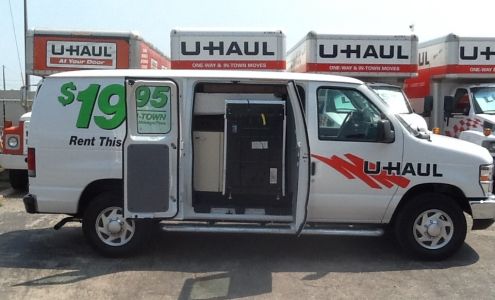 U-Haul Neighborhood Dealer