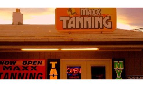 Maxx Tanning 1401 Victory Hwy, North Smithfield Rhode Island 02896