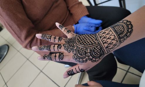 Eyes By India 5339 E 82nd St, Indianapolis Indiana 46250