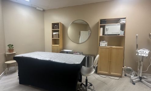 Lashes Make Me Happy