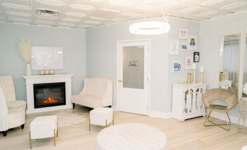 Essentials Massage and Facials - South Tampa