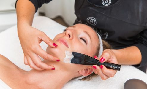 Balans Organic Spa - Massage, Facial, Float Therapy