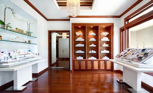 Sisley Spa 4375 Admiralty Way, Marina Del Rey California 90292