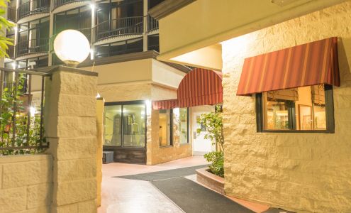 Oakland Airport Executive Hotel