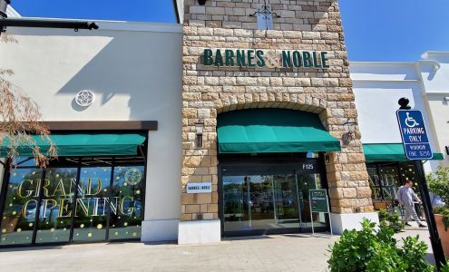 Barnes & Noble