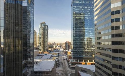 Sandman Signature Edmonton Downtown Hotel