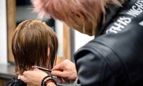 Alchemy Collective Hair Lab 18438 Brookhurst St, Fountain Valley California 92708