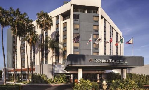 DoubleTree by Hilton Hotel Carson