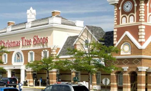 Shops at Waldorf Center