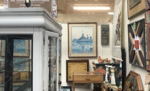 San Diego's Largest Vintage and Antique Mall