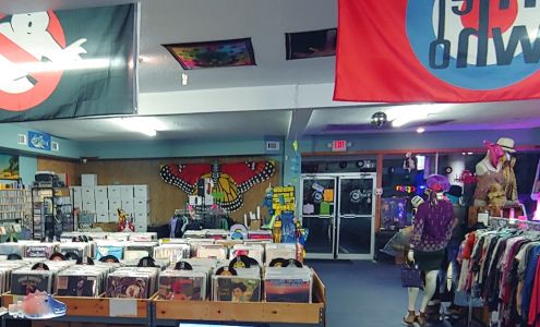 Beachside Retro & Records