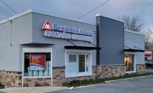Ricciardi Brothers | Your Local Benjamin Moore Paint Store