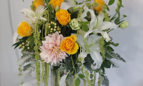 Flamingo Floral Creations