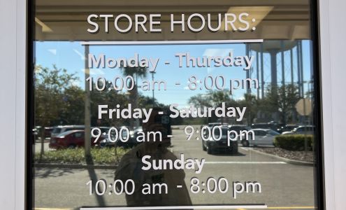 Publix Liquors at Caladesi Shopping Center