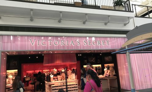 Victoria's Secret & PINK by Victoria's Secret