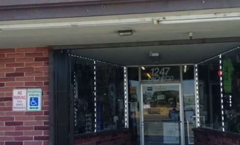 Uptown Smoke Shop