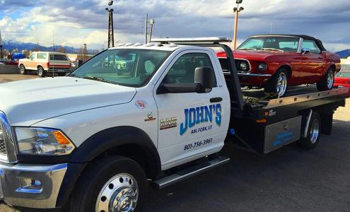 John's Towing