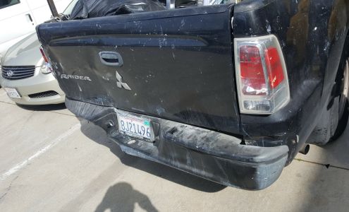 New Young's Auto Body & Paint