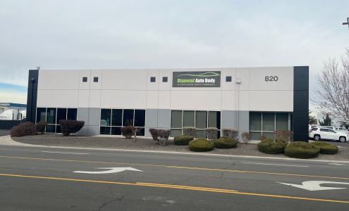 Diamond Auto Body – Sparks