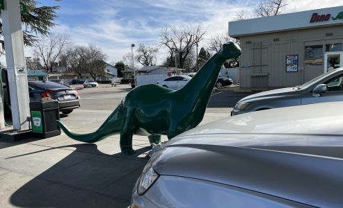 Sinclair Gas Station