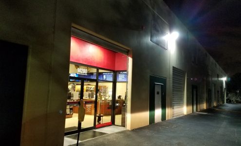 Stone Hart's Gun Club & Indoor Range