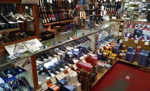 Al's Gun & Reel Shop