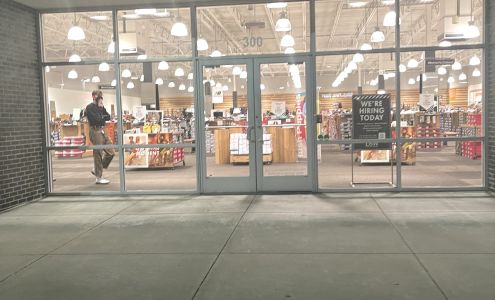 DSW Designer Shoe Warehouse