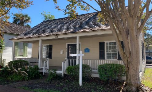 Simply Elegant Couture Bridal and Prom